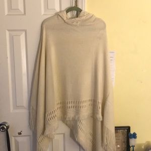 Women’s Hooded Poncho